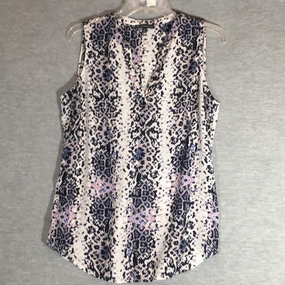ADRIANNA PAPELL Animal Print Long Line Cool Comfy V-Neck Yoke Back Versatile
